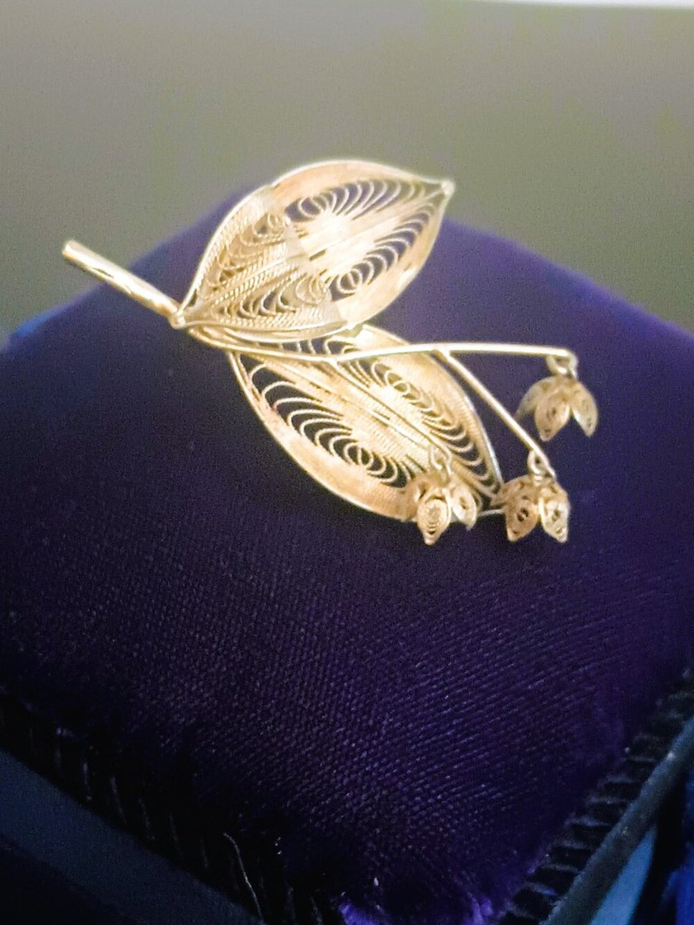 Vintage Siam Sterling Silver Leaf Brooch 925 Filigree Dangling Flower Pin